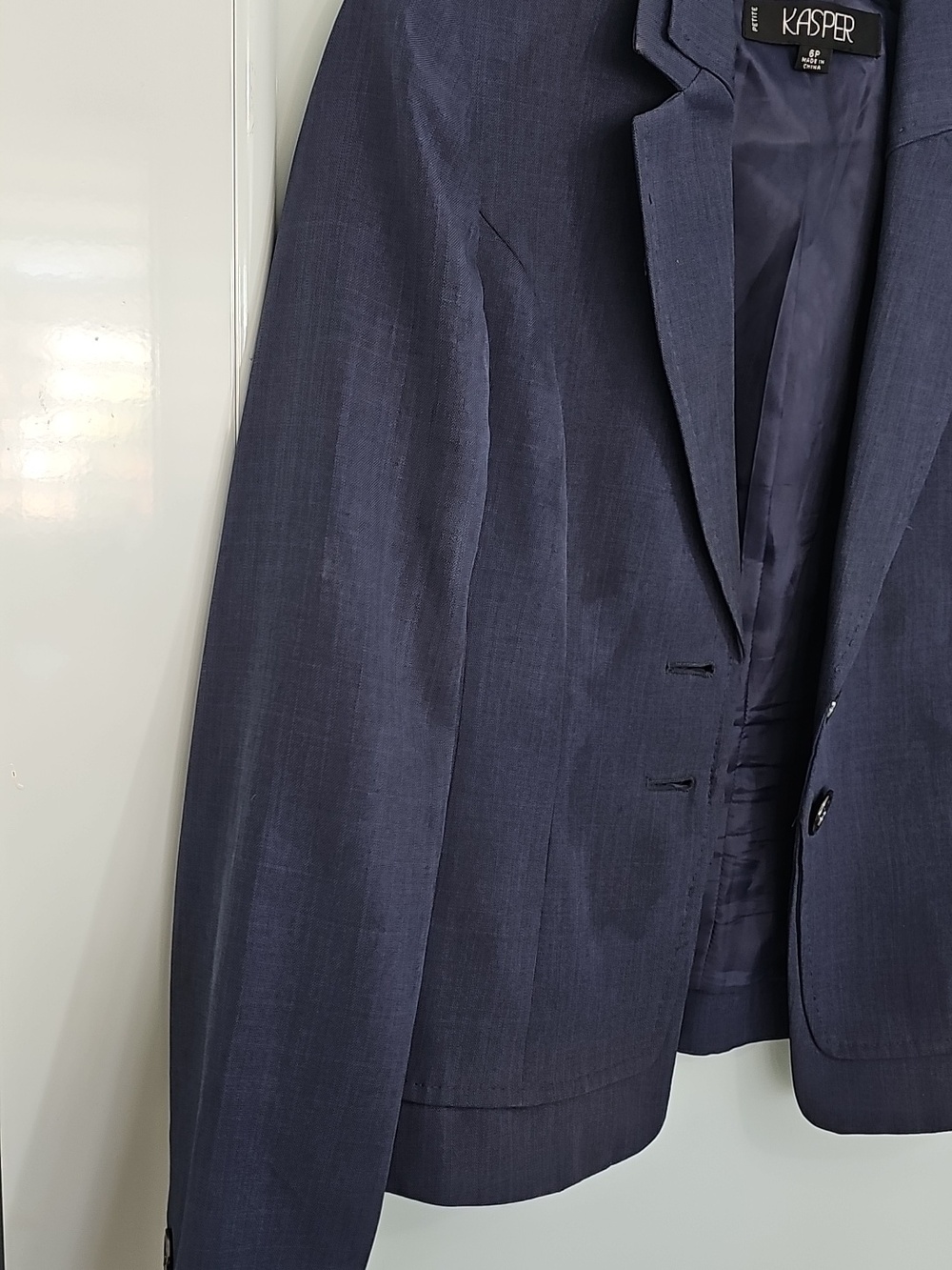 Kasper classic and elegant Women blazer professional. Size 6P - Picture 10 of 11